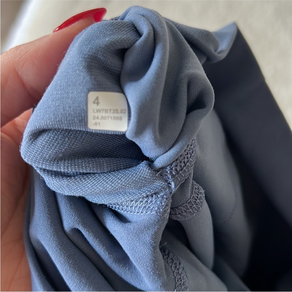 **SOLD**NWT Align 6” Short Lululemon in Oasis Blue - Picture 4 of 6